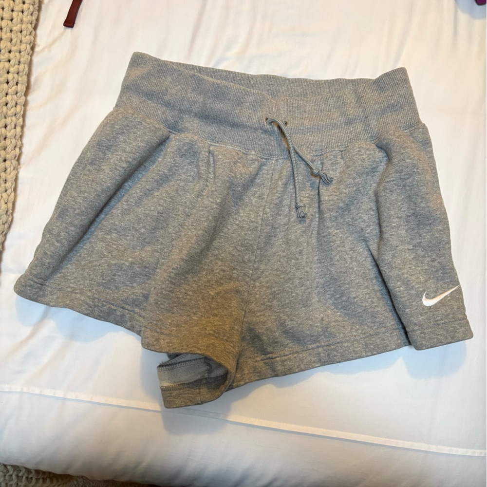 Nike Heather Gray Phoenix High Rise Short